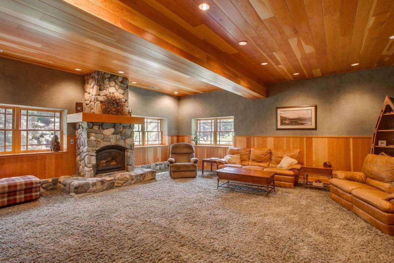 Snowgrass Lodge - River, Mountain Views & Hot Tub Leavenworth Exterior foto